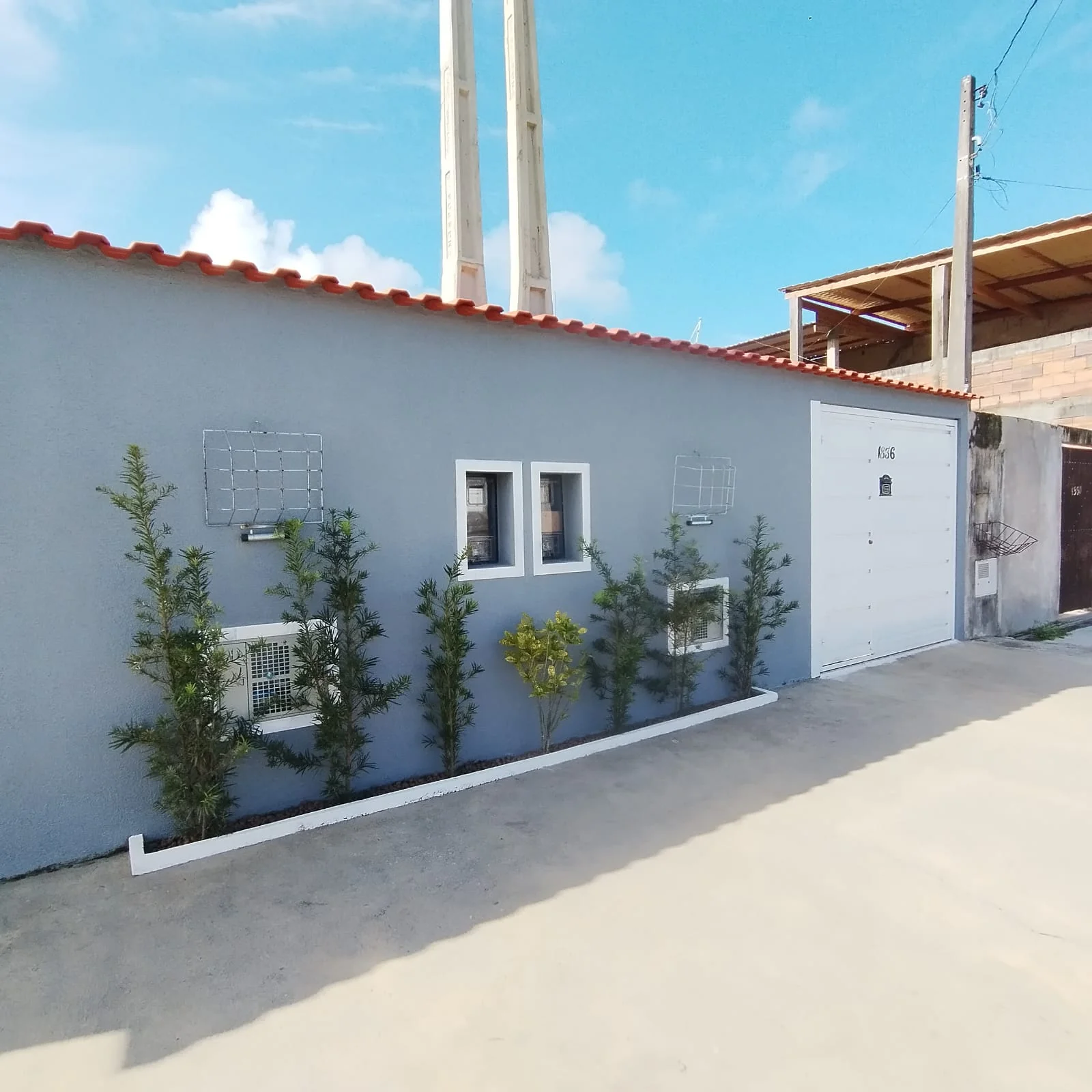 Casa com 2 dormitórios próximo à praia no bairro Nova Itanhaém