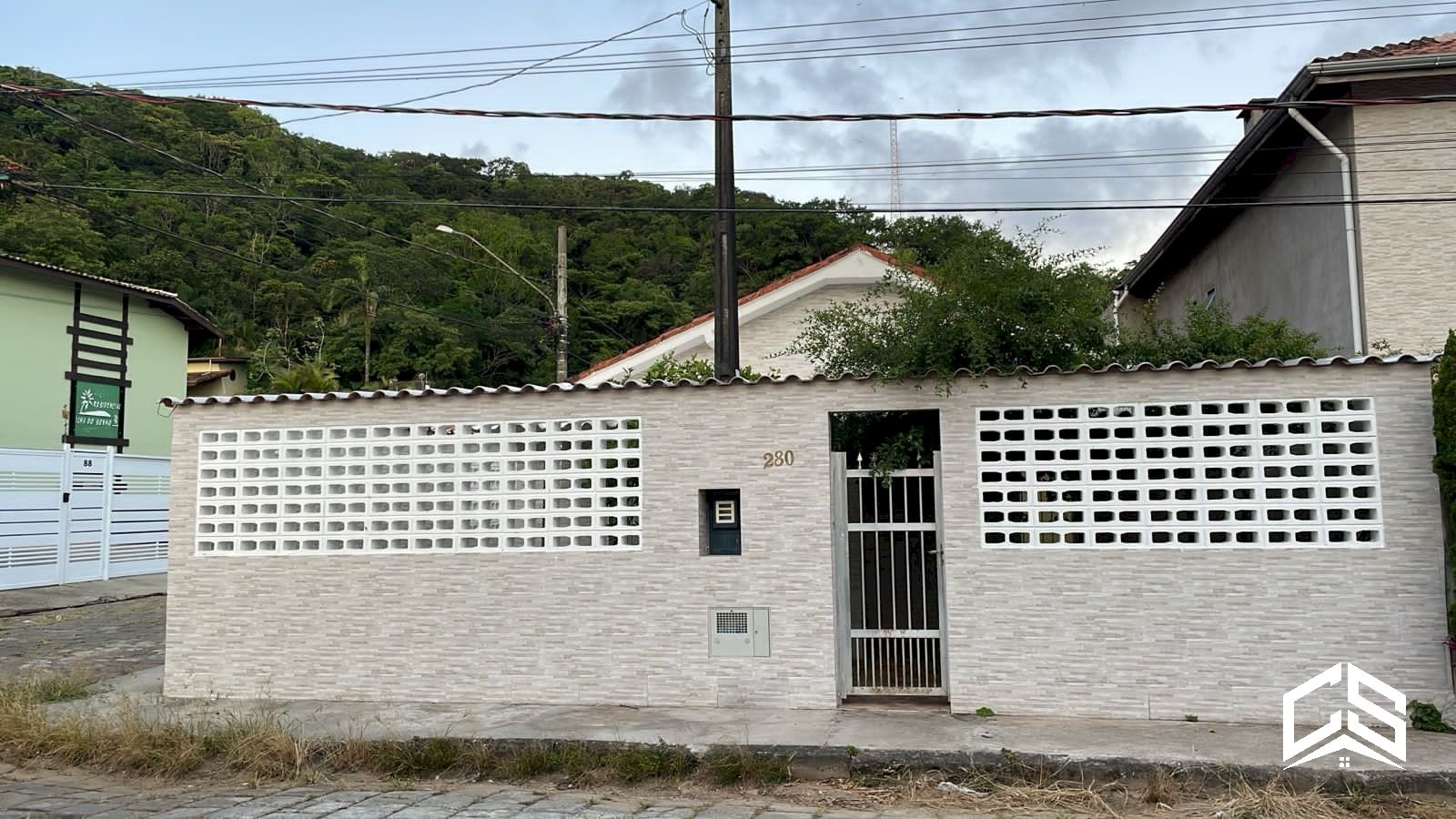 LINDA CASA NA PRAIA DOS SONHOS COM 3 DORMITÓRIOS