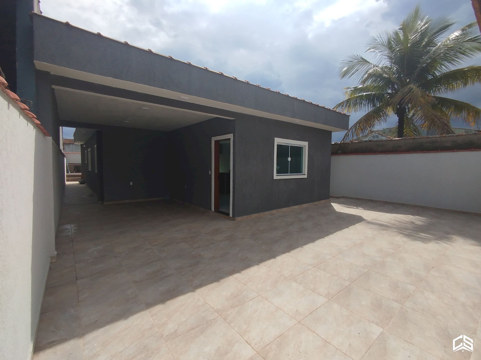 Casa à venda no Jardim Regina com 3 quartos e lazer completo
