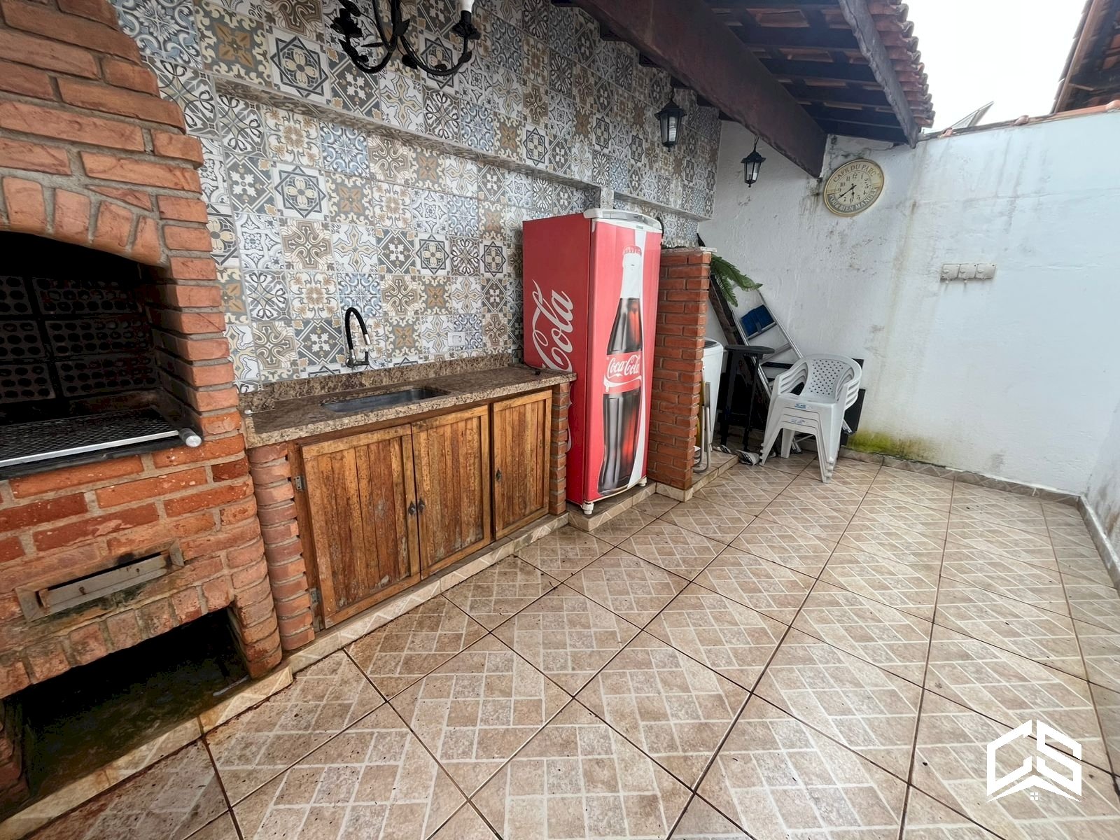 f84990d46df744ba75e1c101957799ba.jpg