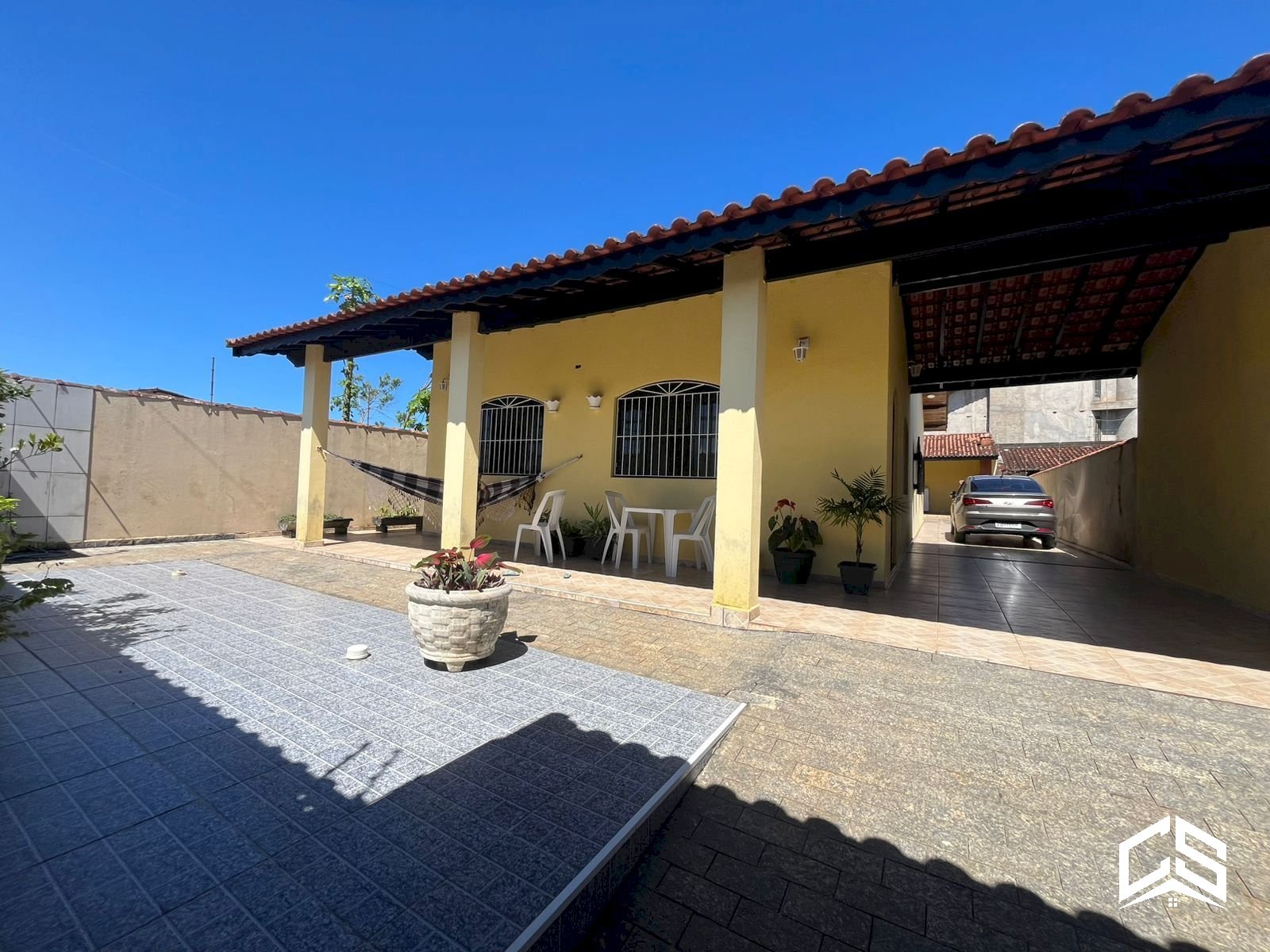 IMÓVEL LOTE INTEIRO COM 3 DORITÓRIOS E EDÍCULA