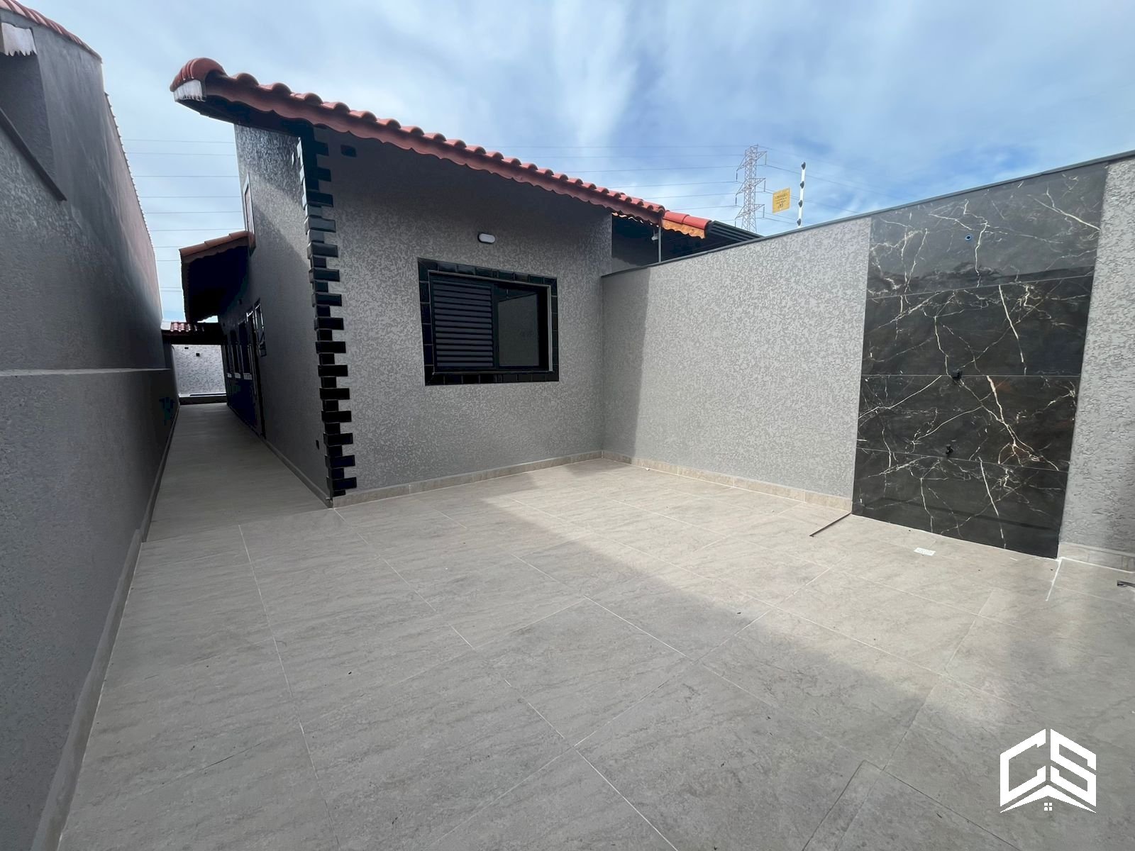 Casa à venda com 2 dormitórios no bairro Verde Mar