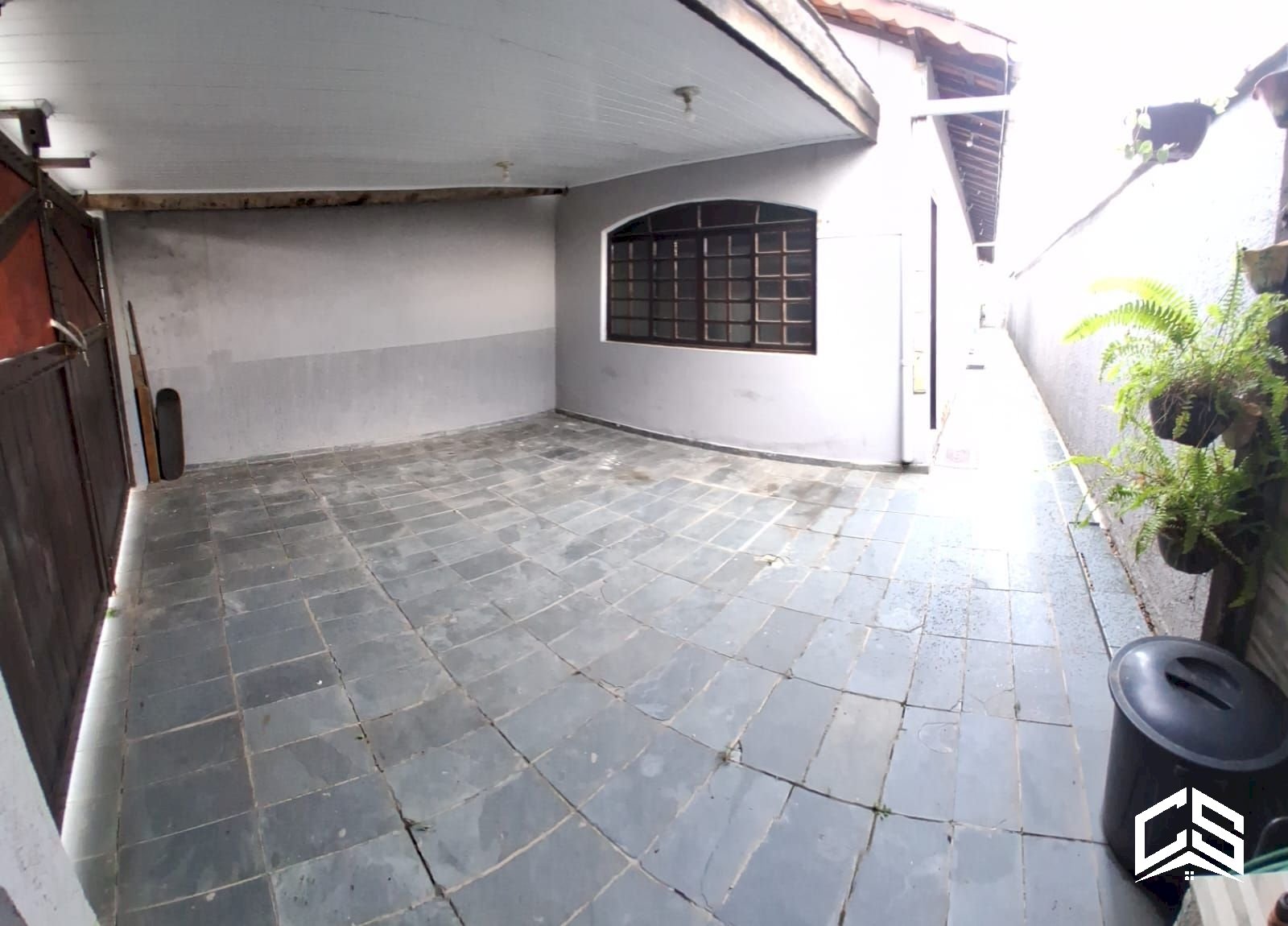 IMÓVEL COM 2 DORMITÓRIOS NO BAIRRO SAVOY