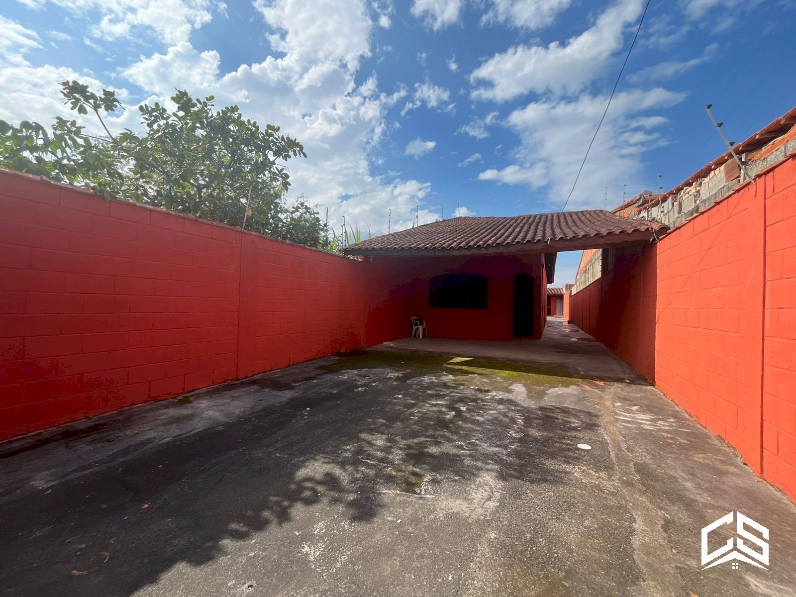 Casa com porteira fechada à venda no Cibratel em Itanhaém