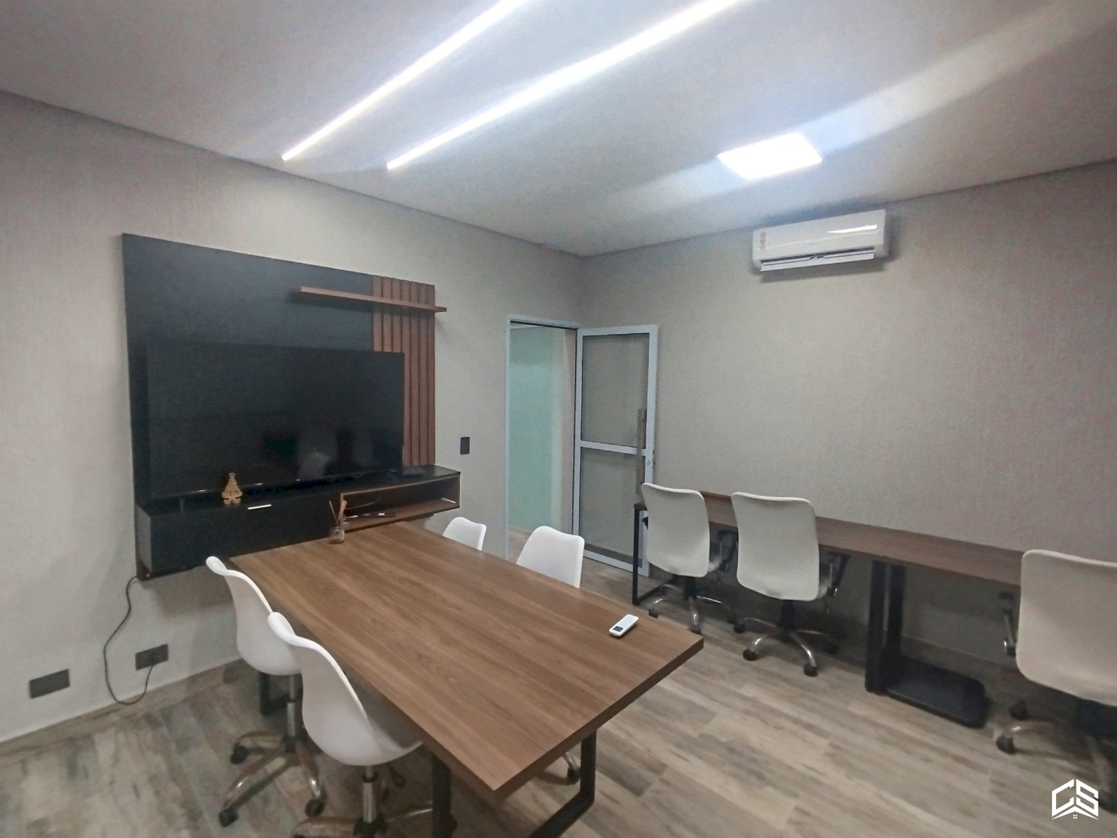 b36fee9cf46956060213ecace0474c98.jpg