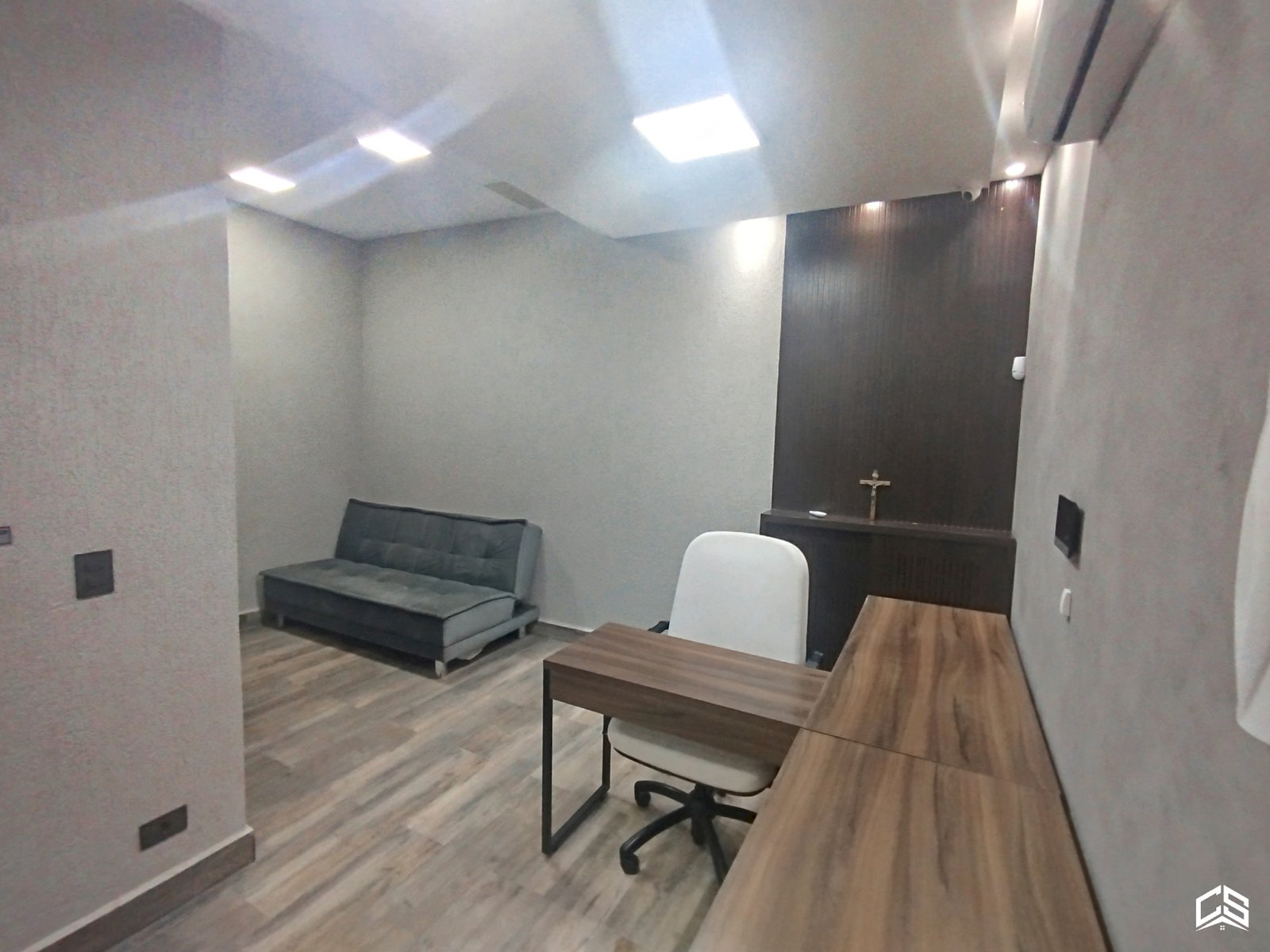faefb4179bd217f49c6e8f7d08023345.jpg